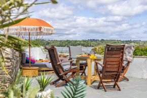 Crooks Cottage - Charming, characterful, glorious views from the garden